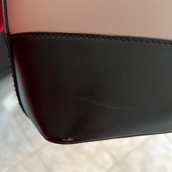 Kate Spade Two-Tone Tote bag. Used, Excellent condition. - Picture 5 of 5